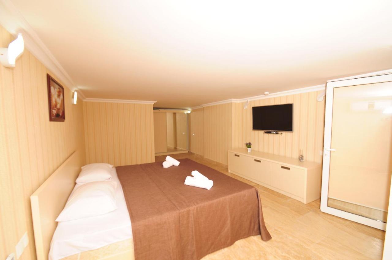 Orbi Apart Hotel In Front Of Aquapark Batumi Exterior photo