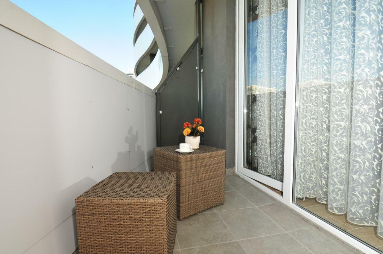 Orbi Apart Hotel In Front Of Aquapark Batumi Exterior photo